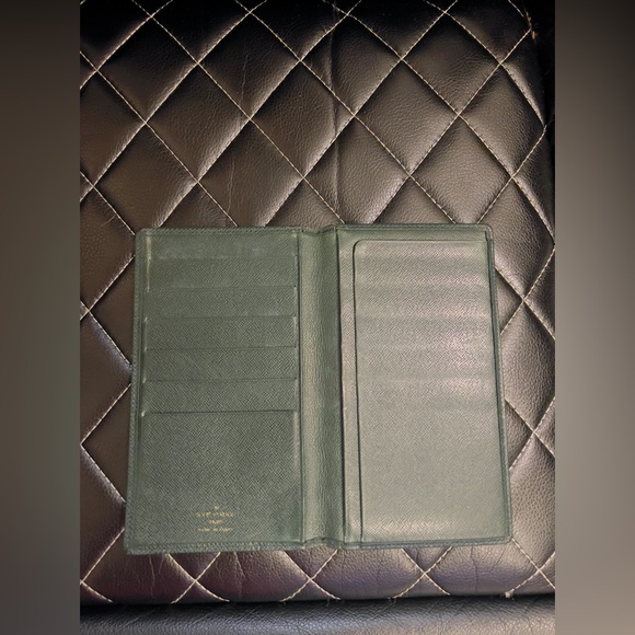 Louis Vuitton Green Taiga Wallet - COPY - Picture 2 of 8